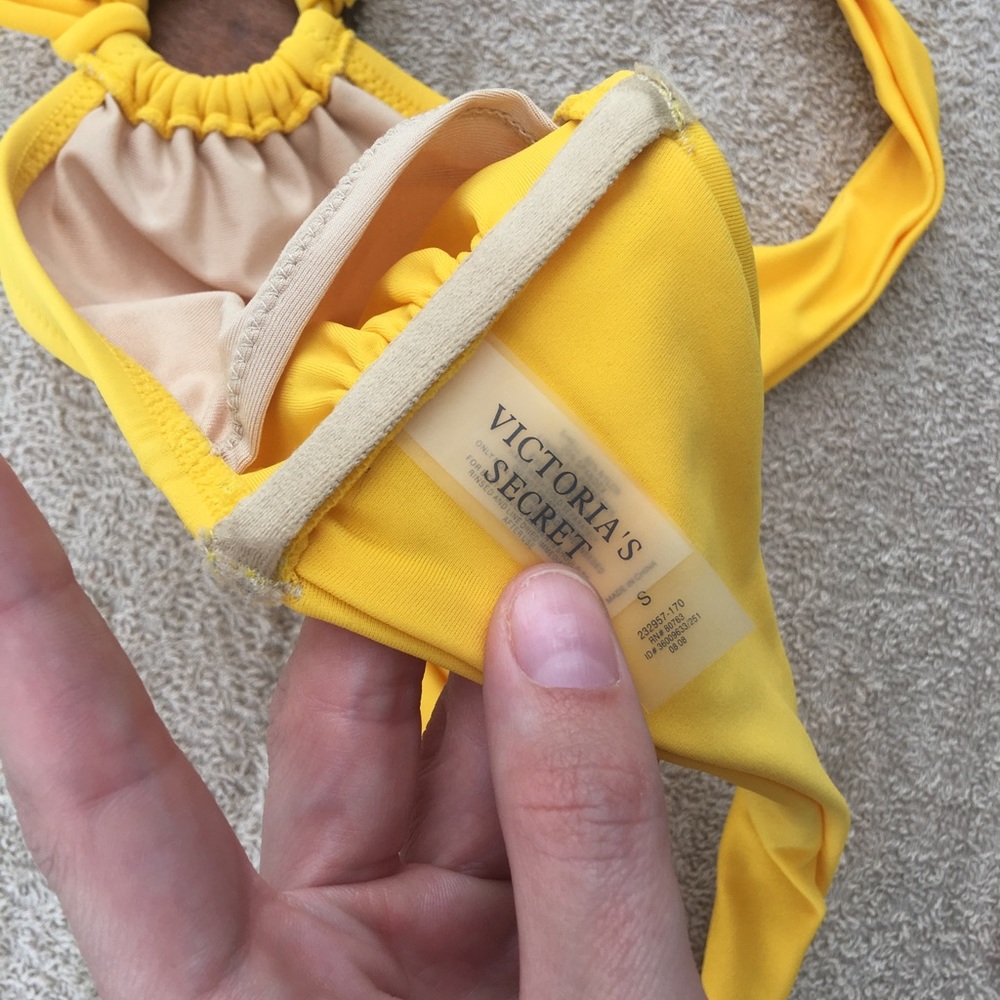 VICTORIAS SECRET RARE 70’s YELLOW BIKINI TOP!! - Picture 3 of 6